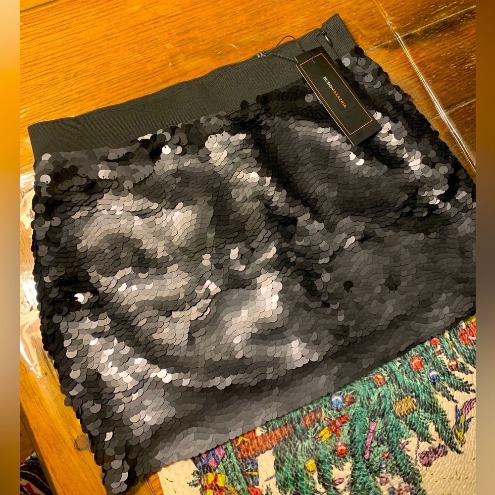 💎 BCBGMaxazria Black Sequin Mini Skirt 💎